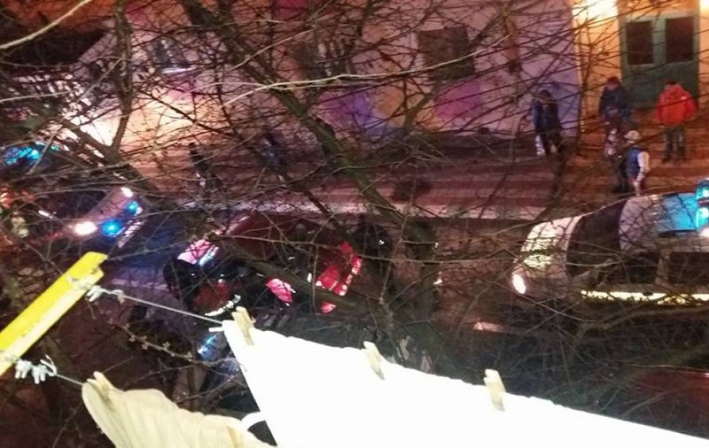 O copilă de 6 ani, ucisă la colindat în seara de Revelion. Ieșise fericită din scara unui bloc