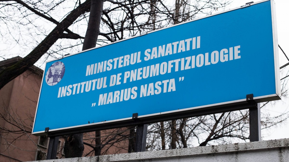 O farmacie clinică se implică activ în îngrijirea pacienților, lucrând strâns cu echipele medicale pentru a optimiza tratamentele, a preveni erorile și a personaliza terapia în funcție de nevoile fiecărui pacient. Foto: Hepta