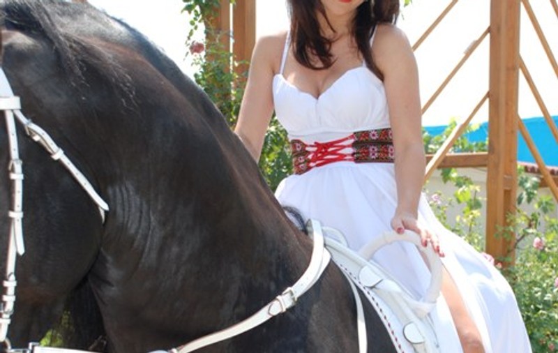 Cai de 50.000 de euro pentru Claudia Ghiţulescu! 
