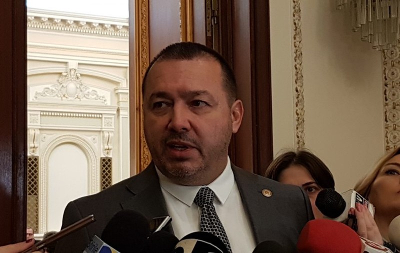 Deputatul “mitralieră” Cătălin Rădulescu, despre termoscanare: “Prin amprenta facială se preiau datele personale”
