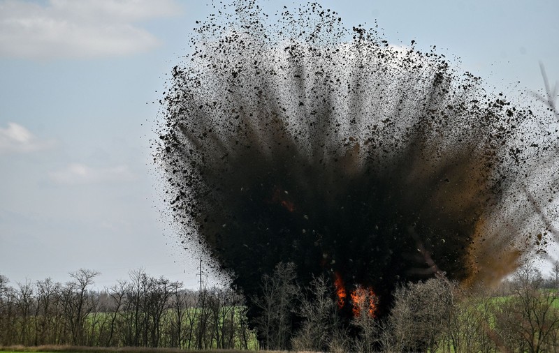 Război în Ucraina, ziua 521 | Kievul afirmă că forțele sale vor intra „în curând” în Crimeea. Atac al Rusiei cu bombe ghidate în regiunea Zaporojie