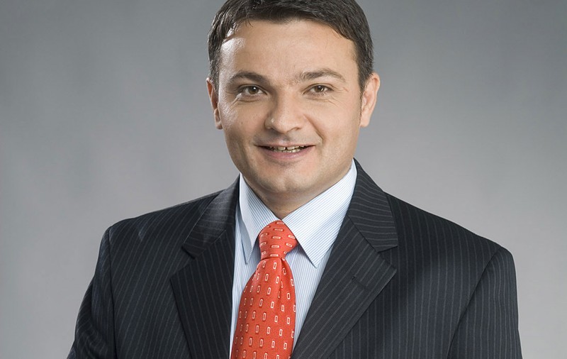 Prezentatorul TVR Mihai Rădulescu vorbește în premieră despre familia sa. Secretul unei căsnicii de 23 de ani | EXCLUSIV