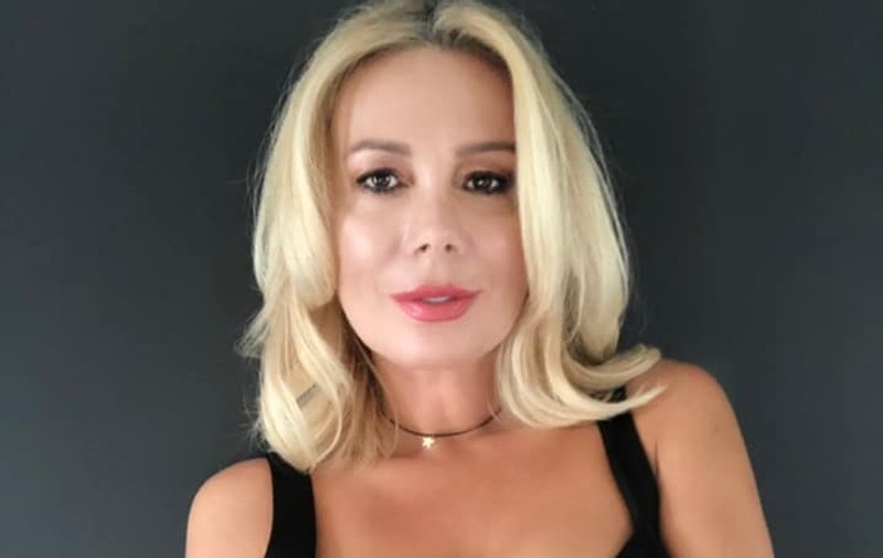 Dana Săvuică a fost operată de urgență, după ce s-a prăbușit în casă. „Urlam de durere. Dădeam cu pumnii în pereți”