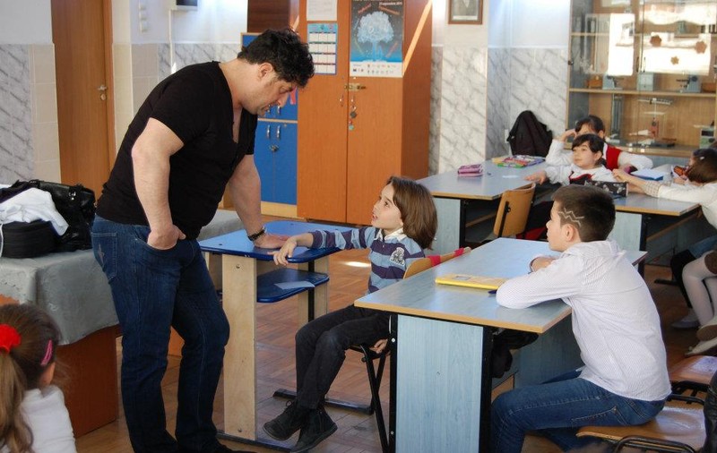 Pentru o oră, Tavi Colen a fost profesor de şcoală generală