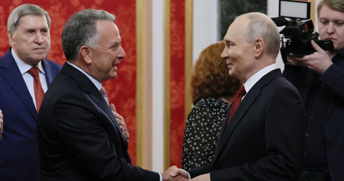 Vladimir Putin dâ mâna cu Steve Witkoff Foto: Profimedia