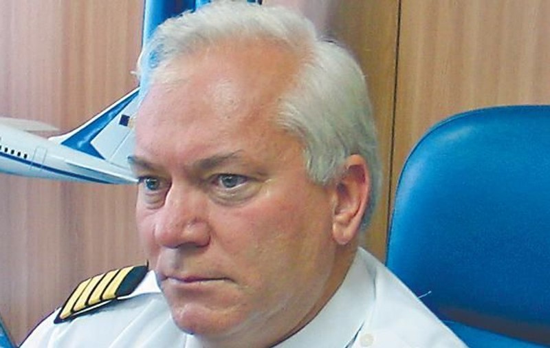 E angajat consilier cu 40.000 lei pe lună