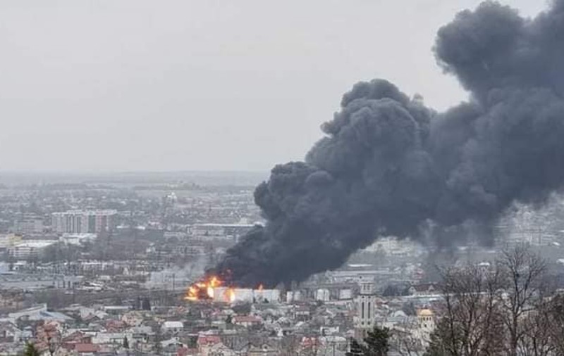 „Bombardamentele din Liov au fost un mesaj pentru Biden”, spune primarul orașului. Trupele ruse au tras rachete în apropierea graniței cu Polonia