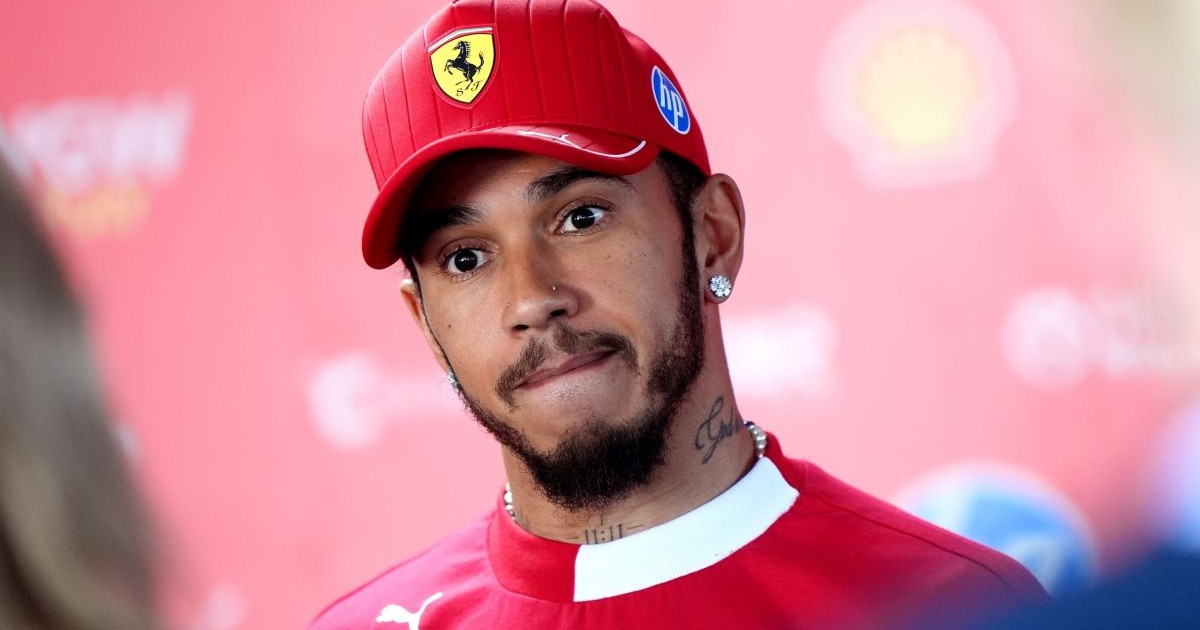 Lewis Hamilton de la echipa Ferrari participă la o conferință de presă la Hungaroring, înaintea Marelui Premiu al Ungariei de Formula 1, august 2025