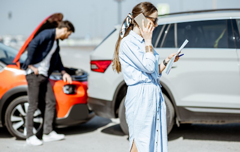 Ce trebuie să faci dacă ești implicat într-un accident?