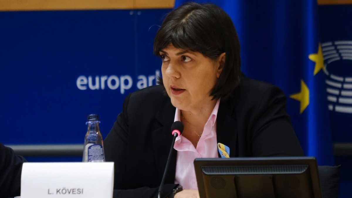 Laura Codruța KOVESI, procuror-șef al UE, în cadrul Comisiei pentru libertăți civile a Parlamentului European, la Bruxelles, Belgia, la 30 septembrie 2024. Vorbeste la microfon.