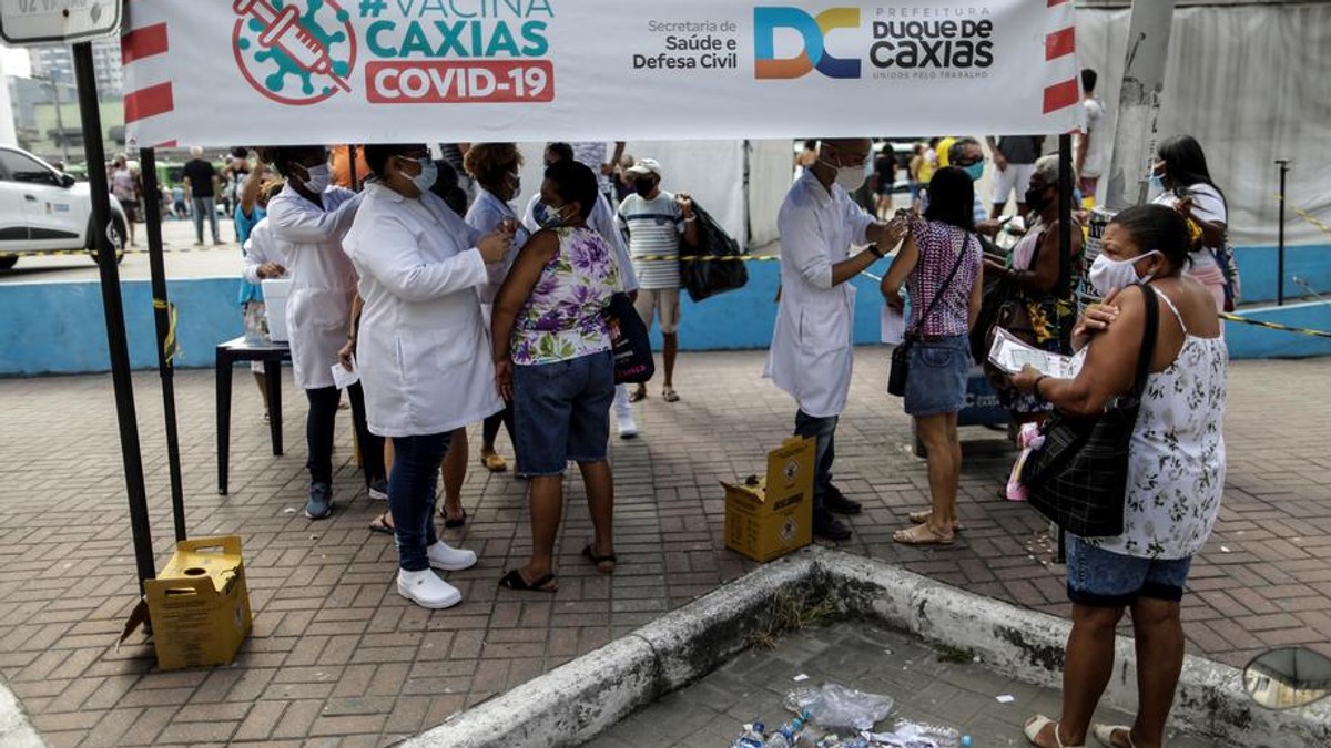 Lucrătoarele sexuale dintr-un oraș brazilian vor să fie vaccinate cu prioritate. „Suntem în prima linie, ţinem economia şi ne asumăm riscuri”
