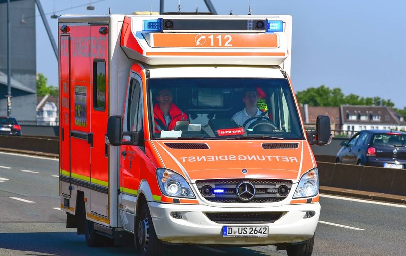 Doi șoferi români beți au provocat un accident cu 4 mașini pe o șosea din Germania