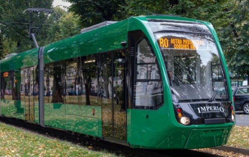 Întârziere la recepția tramvaielor noi de la Astra Arad. Nicușor Dan: „Vor ieși pe stradă în aproximativ o lună”