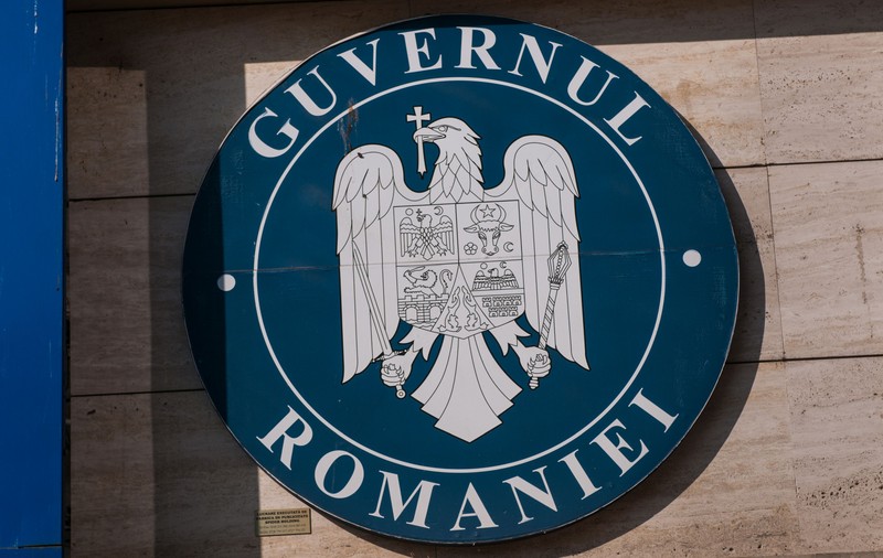 Înjurați aici! Să căutăm banii și soluțiile acolo unde sunt
