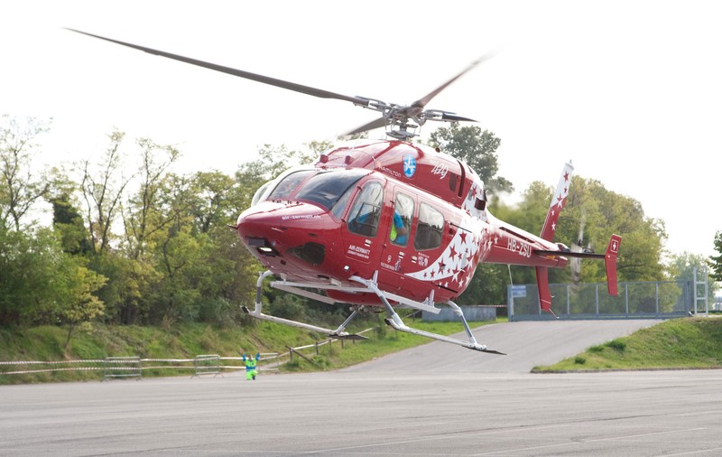 Un muncitor român din Italia a căzut de la 10 metri înălțime, fiind transportat în stare gravă la spital