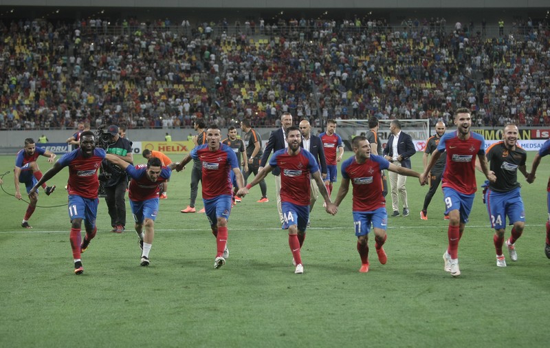 Steaua mai vinde un titular. E posibil să semneze chiar azi!