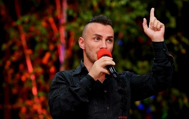 Mihai Trăistariu dă lovitura de Revelion. Unde va cânta și câți bani va primi: „Oferta e una foarte bună, pentru că tarifele de la noi sunt mai mici”