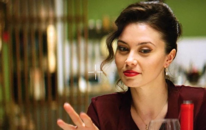 Anca Dumitra s-a căsătorit civil. Ce ținută a purtat actrița din „Las Fierbinți” în cea mai importantă zi din viața ei