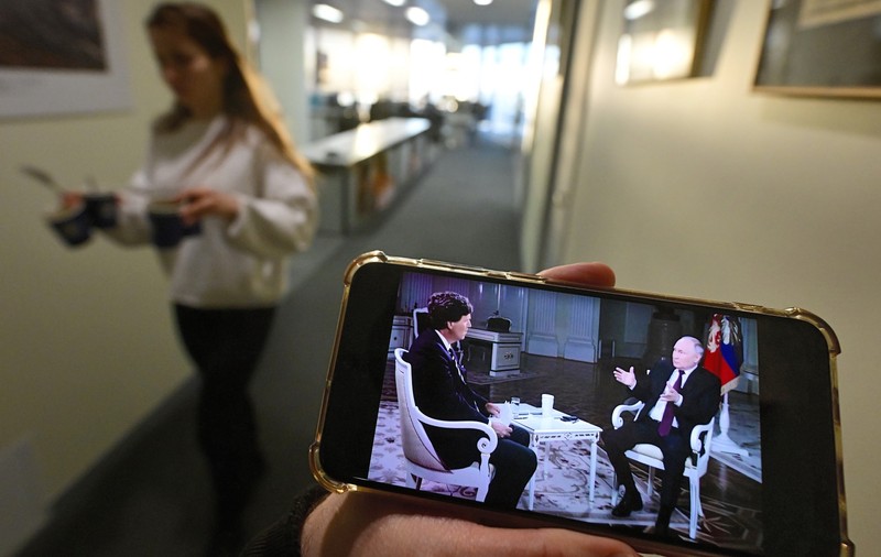 Școlile din Rusia și-au pus elevii să dea un test la istorie bazat pe interviul acordat de Putin lui Tucker Carlson. „Nu toată lumea va primi răspunsuri de la președinte"