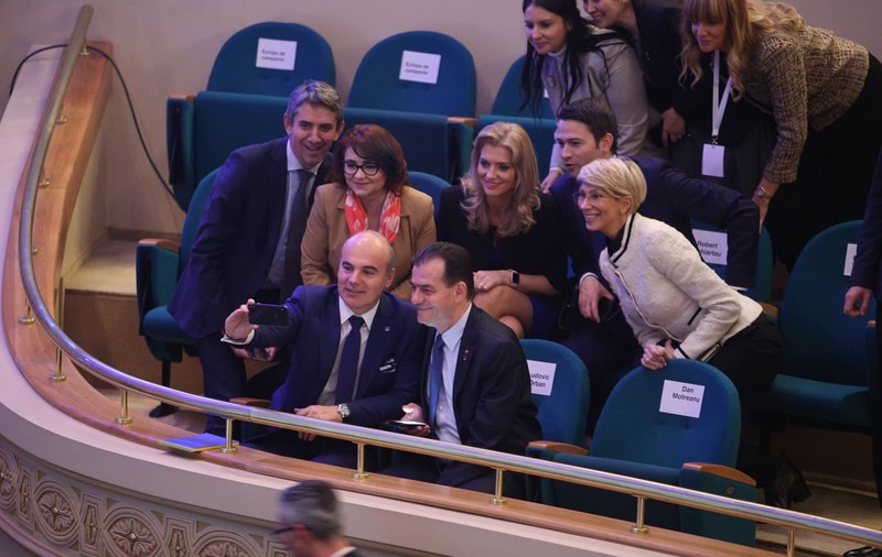 Cum arată sala în care va avea loc întâlnirea lui Klaus Iohannis cu presa