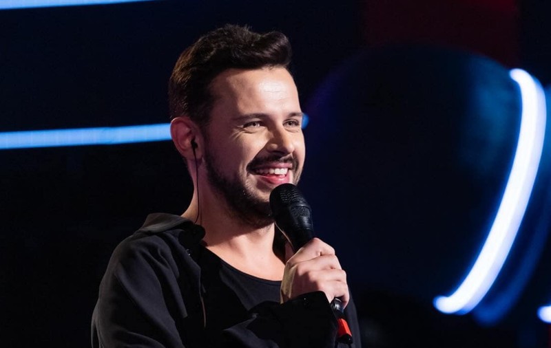 Cine e Bogdan Medvedi de la Vocea României 2024. Cântărețul a participat și la „X Factor”, la Antena 1
