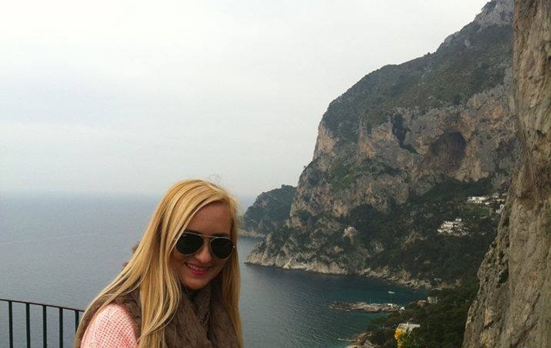 Adela Diaconu a primit o vacanţă de 5 stele, de ziua ei, din partea părinţilor | FOTO