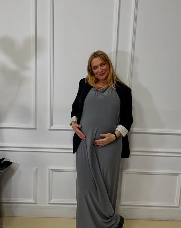 Cristina Cioran a născut un băiețel perfect sănătos. Prima reacție a lui Alex Dobrescu, care are ordin de restricție: „O iubesc, îi mulțumesc”