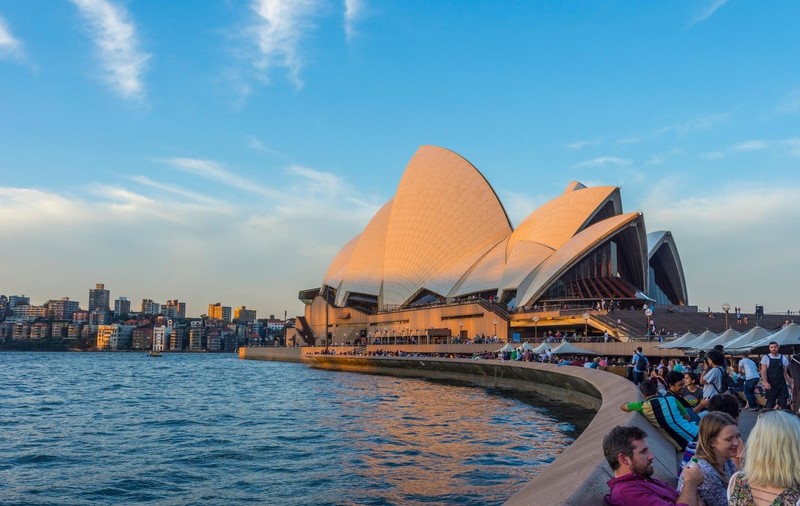 Diplomații ruși din Australia refuză să plătească amenzi de viteză și de parcare, vechi de 15 ani