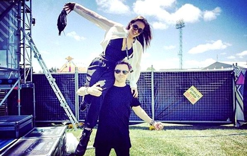 Românca Adina Butar și DJ-ul Markus Schulz se pregătesc de nuntă. Totul despre evenimentul care va avea loc la Ibiza