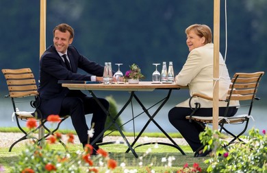 Angela Merkel-Emmanuel Macron - o relație bună, dar nu neapărat fructuoasă | FOTO: EPA