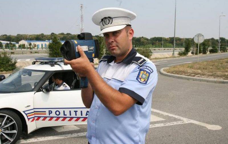 Preot prins gonind cu 156 km/h pe un Drum Național! "Merg cu Dumnezeu înainte!"