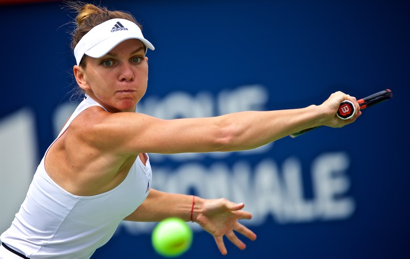 Tenis, turneul de la Montreal: Halep s-a calificat în semifinale, la simplu. La dublu, Simo și Monica Niculescu sunt în penultimul act!