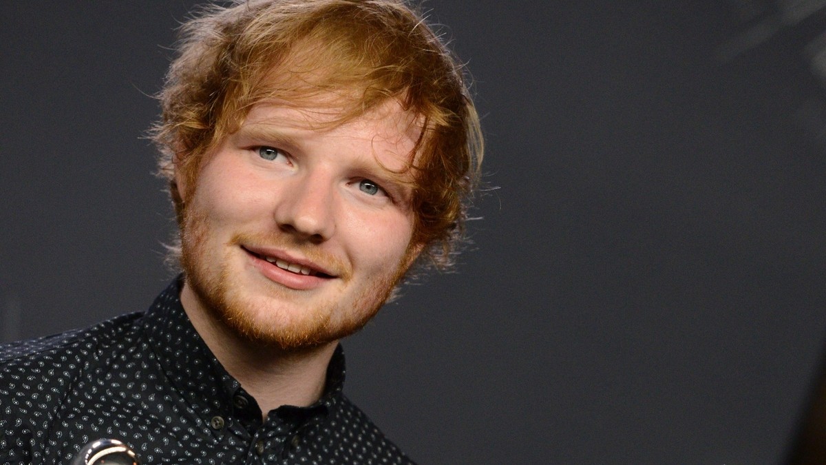 Ed Sheeran nu mai folosește telefonul mobil de doi ani