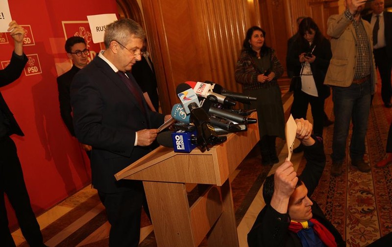 Grindeanu, întrebat dacă ia în calcul demiterea lui Iordache: Desigur! Care a fost reacția ministrului Justiției