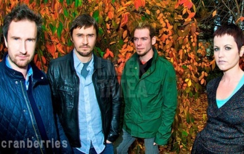 S-au epuizat toate biletele la tribune pentru concertul Cranberries