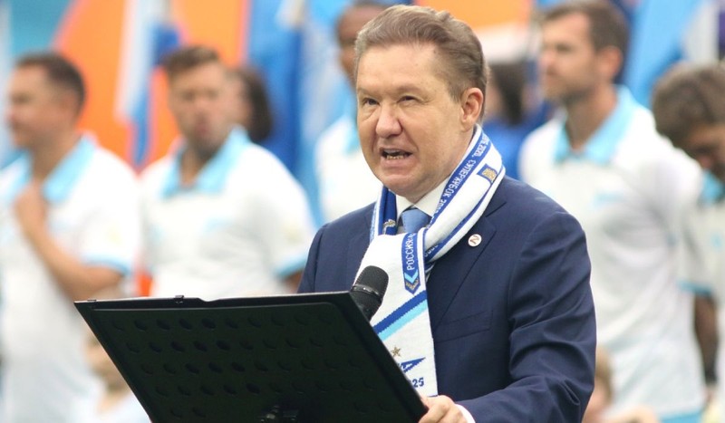 Miller, împreună cu Putin, a adus în oraș bănci occidentale (inclusiv Dresdner Bank, care a fost adusă în țară de un alt prieten al lui Putin, Matthias Warnig), a reprezentat orașul în asocieri cu companii occidentale și, după ce Putin a plecat la Moscova, l-a vizitat atât la Kremlin, cât și la Casa Albă. S-a mutat în capitală după ce Putin a fost ales președinte. Foto: Profimedia Images