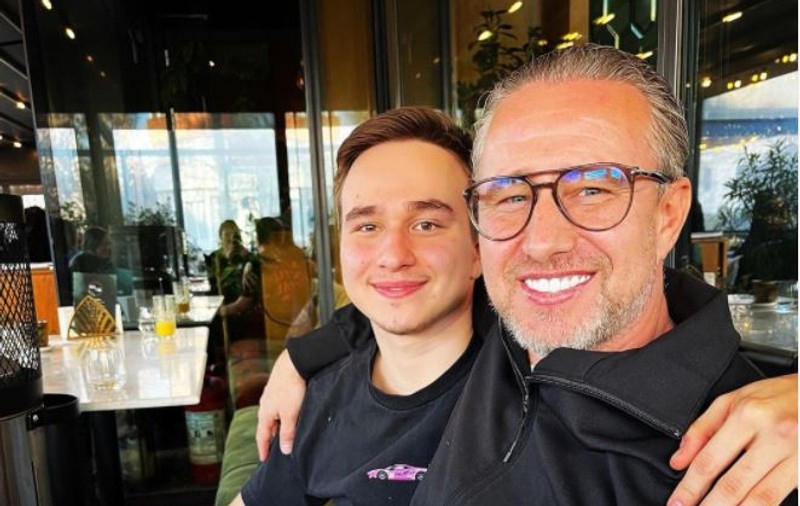Luca, băiatul lui Laurențiu Reghecampf, a împlinit 20 de ani. Motivul pentru care antrenorul nu a vorbit ani buni cu fiul său
