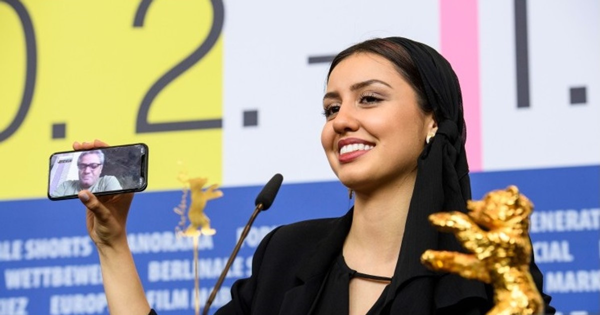 Regizorul filmului care a câștigat Ursul de Aur are interdicție de a părăsi Iranul. Foto: Piero Chiussi, Berlinale 2020