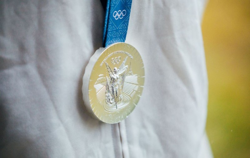 Un campion olimpic îi lasă medalia în testament hoțului care i-a furat-o, dacă acesta i-o returnează