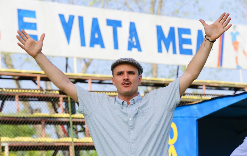Florin Călinescu apare în primul episod Atletico Textila din noul sezon