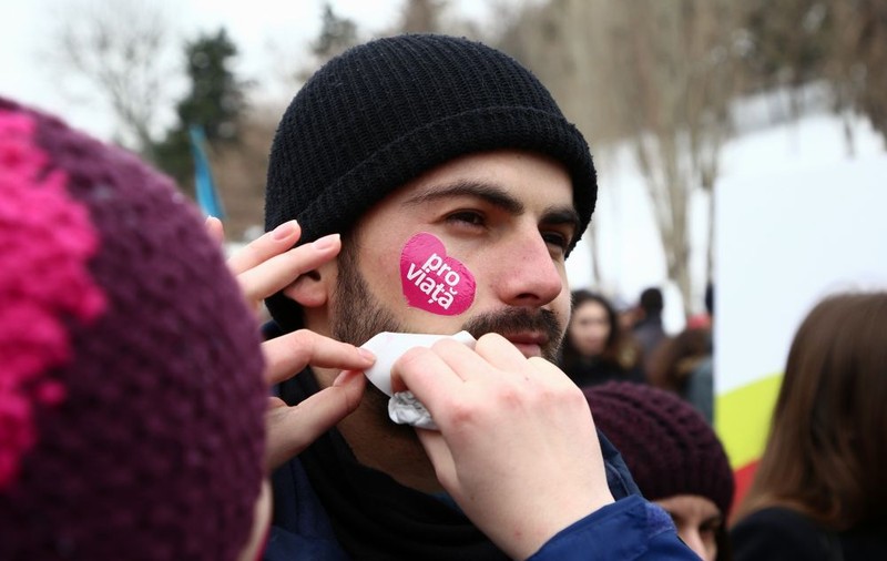 FOTO/ Marşul pentru viaţă 2018 a avut loc în Bucureşti. Mii de oameni au ieșit participat la marș și în alte orașe din țarp