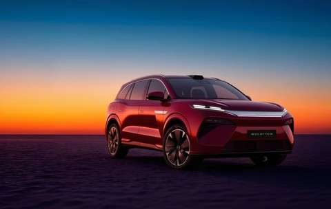 byd atto 8