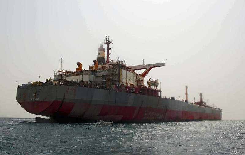 Un petrolier a fost lovit de o dronă lansată din Iran, anunță SUA, la o zi după ce Teheranul a amenințat că va închide mai multe căi navigabile