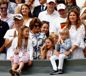 epa06091312 Roger Federer's wife Mirka (C) and the children react after Roger Federer of Switzerland won against Marin Cilic of Croatia during the Men's final match for the Wimbledon Championships at the All England Lawn Tennis Club, in London, Britain, 16 July 2017. EPA/NIC BOTHMA EDITORIAL USE ONLY/NO COMMERCIAL SALES