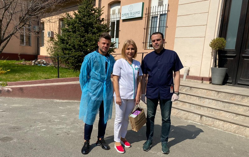 Fost jucător la Universitatea, Dragoș Firțulescu a donat măști și mănuși pentru Spitalul de Neuropsihiatrie din Craiova