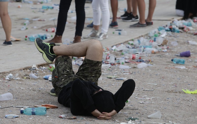GALERIE FOTO/ Zori de zi la Neversea 2018. Ultraviolete pe covorul de pet-uri