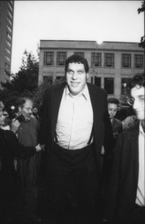 Actorul André the Giant, la premiera filmului "The Princess Bride", în 1987