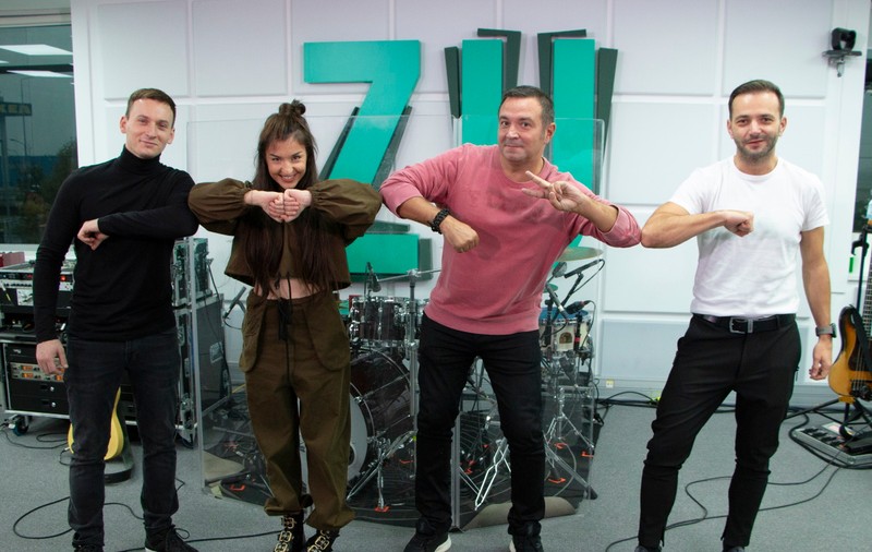 PREMIERĂ în MORNING ZU: The Motans și EMAA cântă „Insula”, LIVE, la Radio ZU (PUBLICITATE)