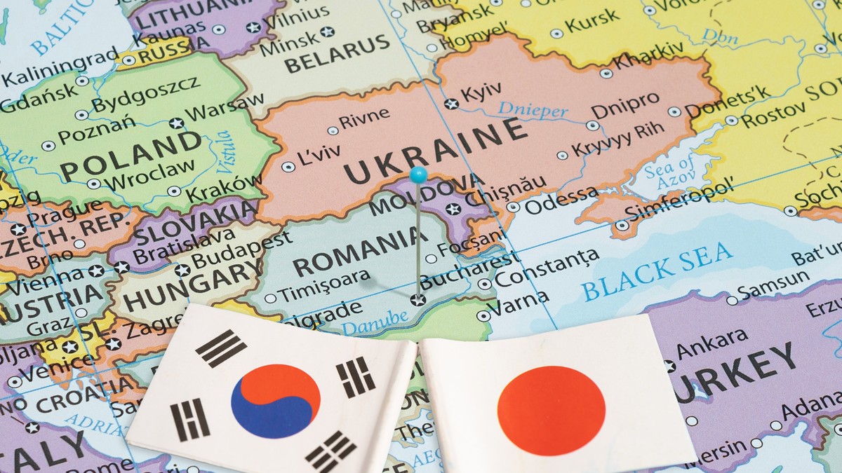 Colaj steagurile Japonoei si Coreei de Sud, Marea Neagra