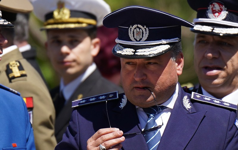 Șeful din Poliția Constanța despre care Libertatea a arătat că dădea informații din dosare către șefa de la Urgențe a fost înlăturat din post și se pensionează